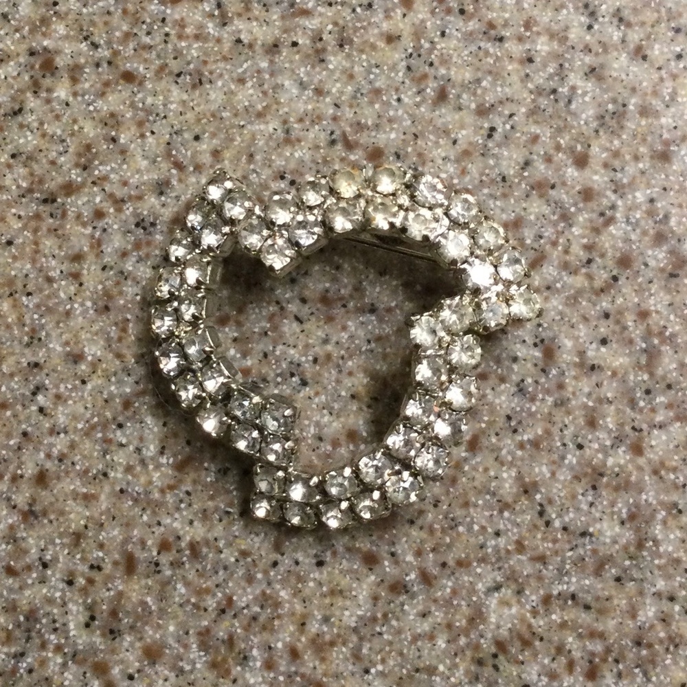 Vintage - Crystal Heart Brooch - Silver Tone